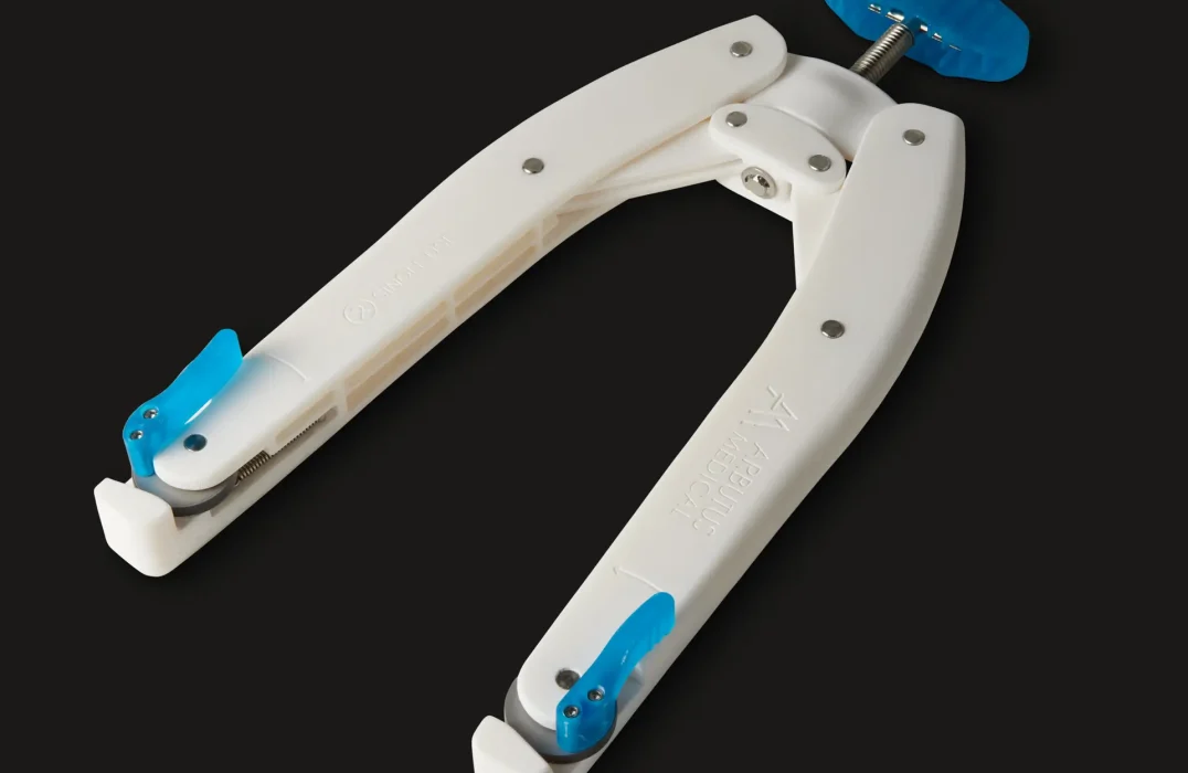 09242024_f4laccuracy_205_shadow_medicalcolorbg